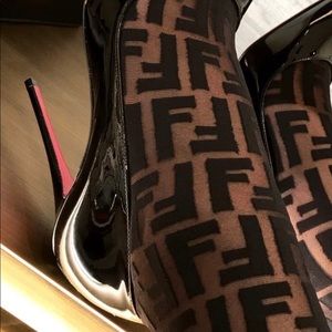 “F” print leggings pantyhose .
